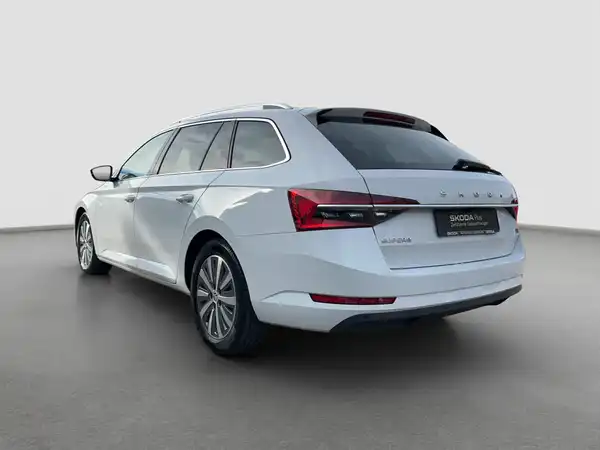 ŠKODA SUPERB (7/16)