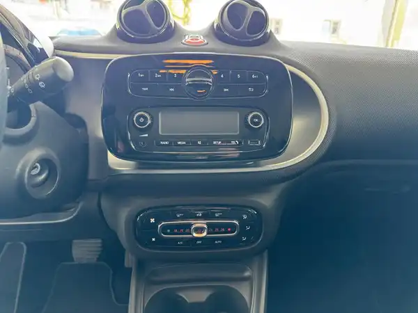 SMART FORFOUR (18/18)