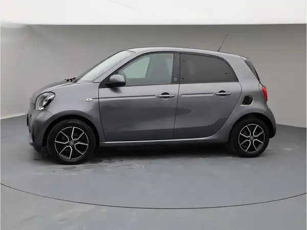 SMART FORFOUR (3/18)