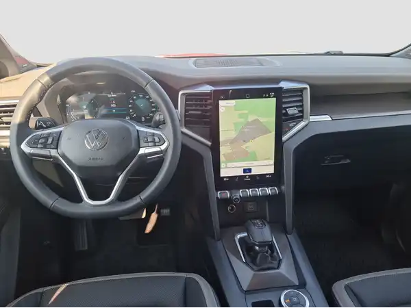 VW AMAROK (10/16)