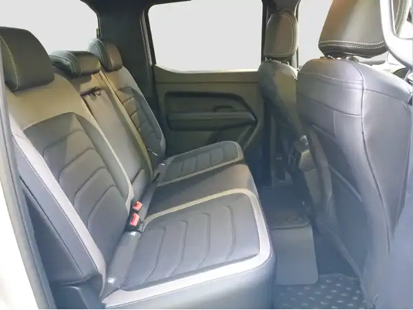 VW AMAROK (15/16)