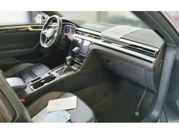 VW ARTEON (4/4)