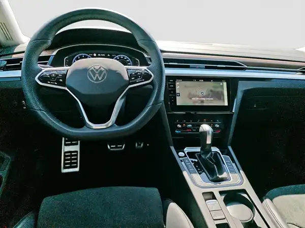 VW ARTEON (10/17)