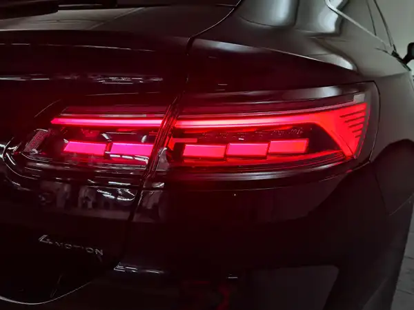 VW ARTEON SHOOTINGBRAKE (13/18)