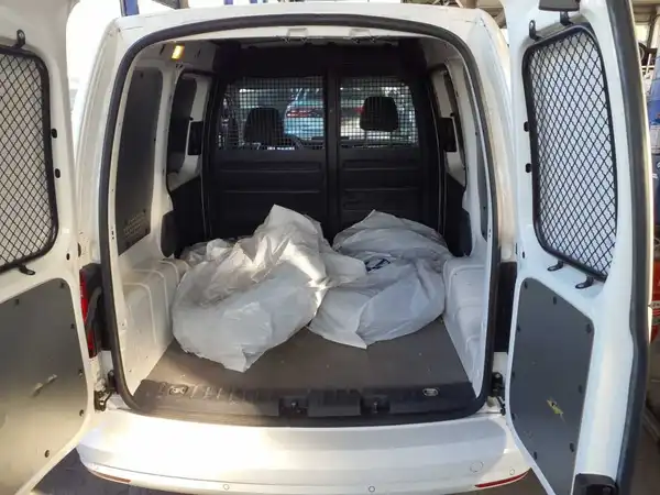 VW CADDY KASTEN (8/8)