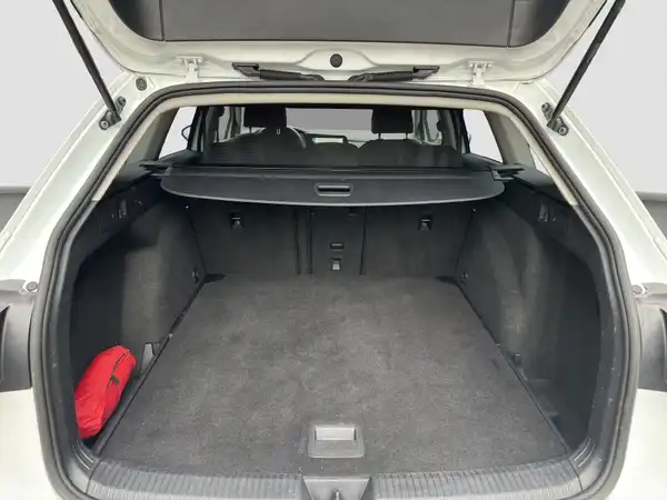 VW GOLF VARIANT (13/16)