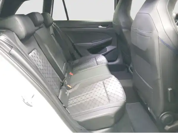 VW GOLF VARIANT (16/17)