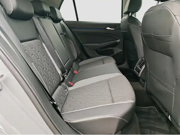 VW GOLF (15/16)