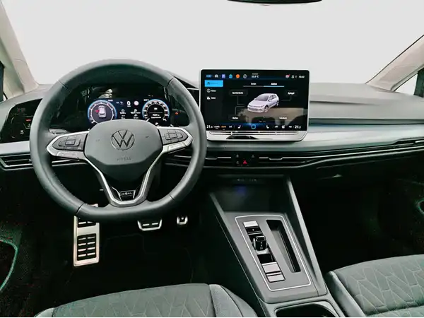 VW GOLF (10/16)