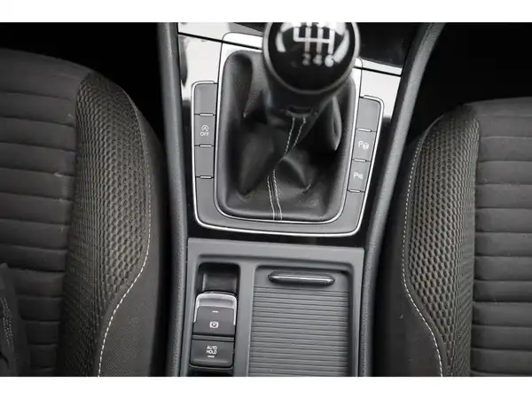 VW GOLF (20/23)