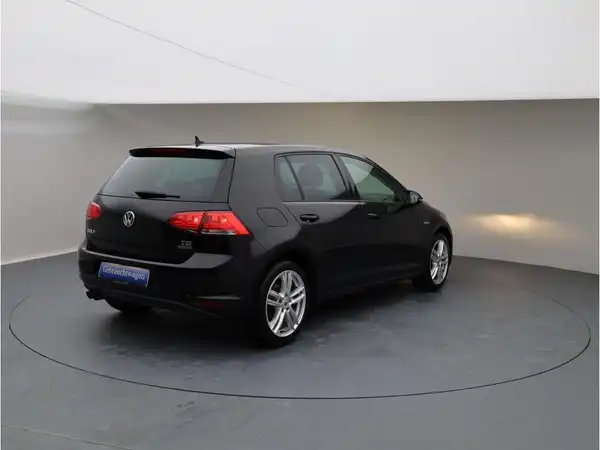 VW GOLF (6/23)