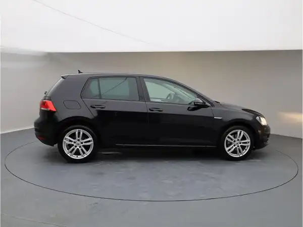 VW GOLF (7/23)