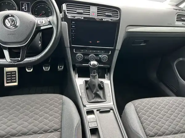 VW GOLF VARIANT (12/16)