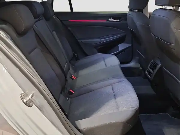 VW GOLF VARIANT (15/16)