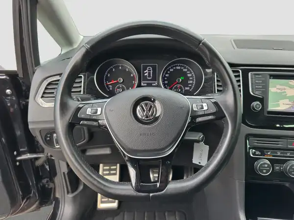 VW GOLF SPORTSVAN (11/16)