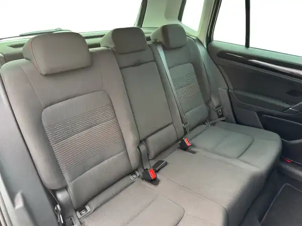VW GOLF SPORTSVAN (15/16)