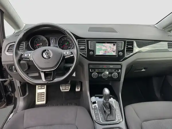 VW GOLF SPORTSVAN (10/16)