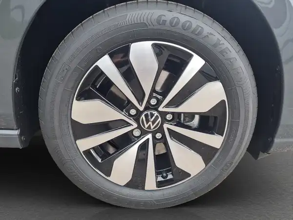 VW GOLF (16/16)