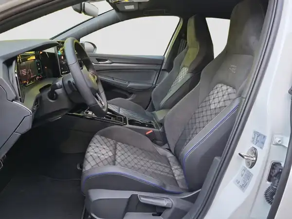 VW GOLF R (8/16)