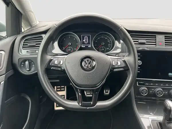 VW GOLF VARIANT (11/16)