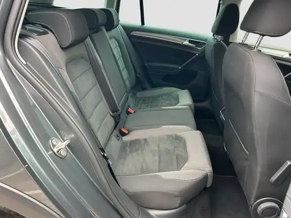 VW GOLF VARIANT (15/16)