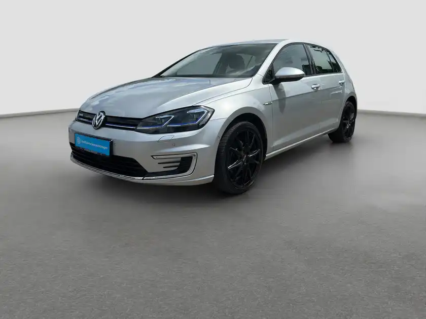 VW E-GOLF (1/17)