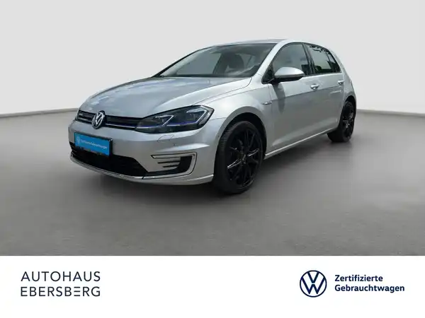 VW E-GOLF (2/17)