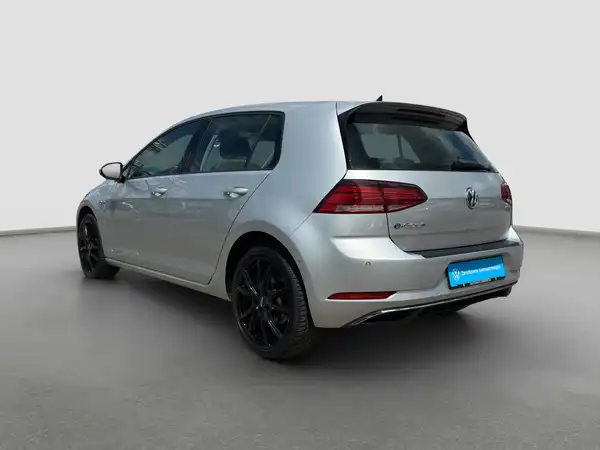 VW E-GOLF (7/17)