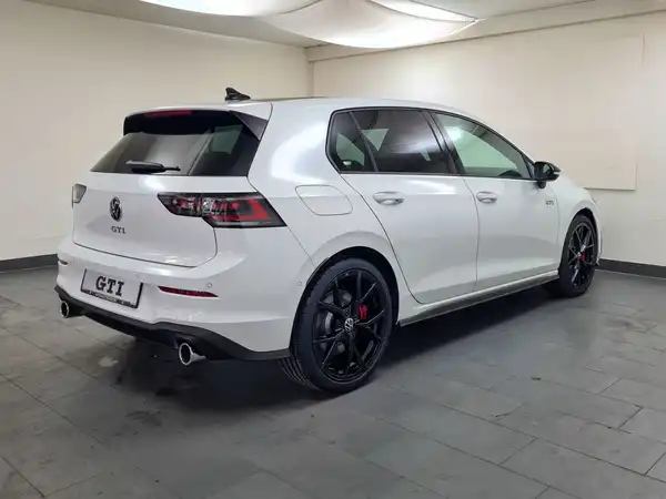 VW GOLF GTI (7/19)