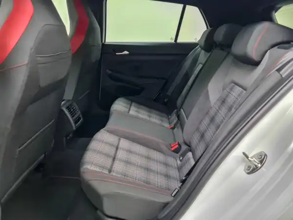VW GOLF GTI (9/19)