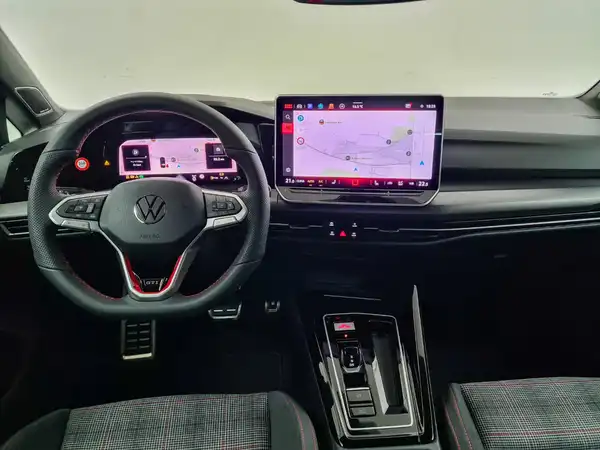 VW GOLF GTI (10/19)