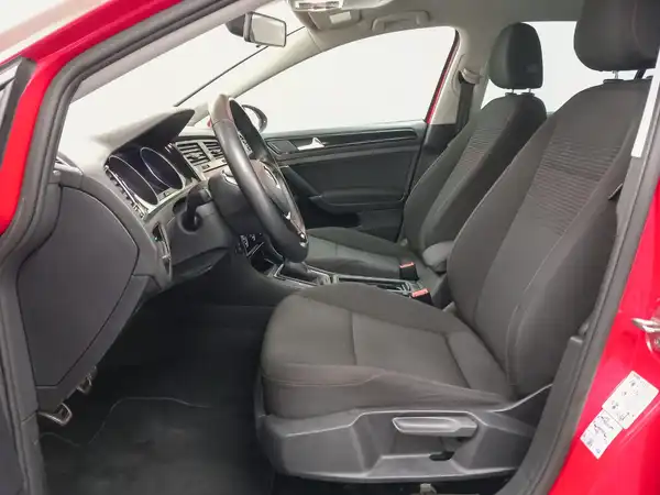 VW GOLF (8/21)