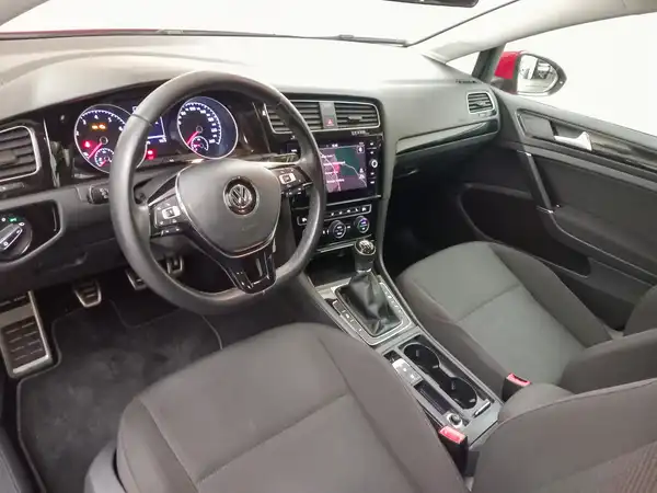 VW GOLF (9/21)