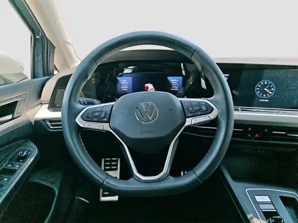 VW GOLF VARIANT (11/17)