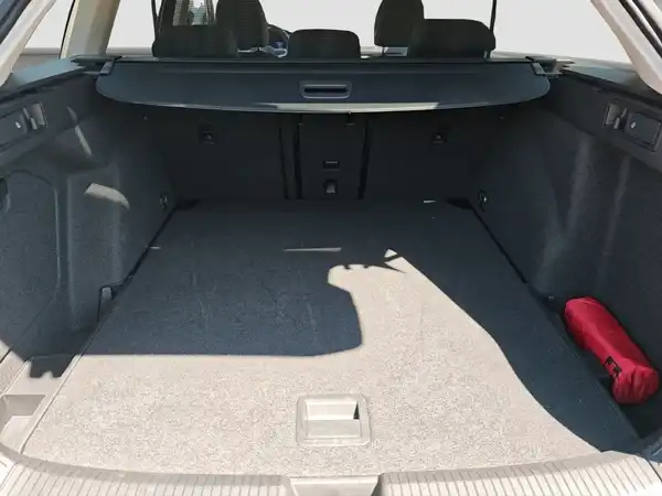 VW GOLF VARIANT (13/17)