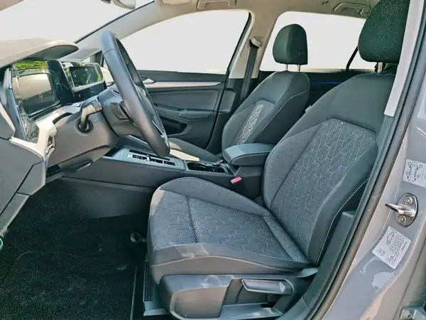 VW GOLF VARIANT (8/17)