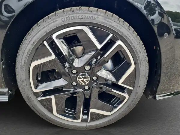 VW GOLF VARIANT (17/17)