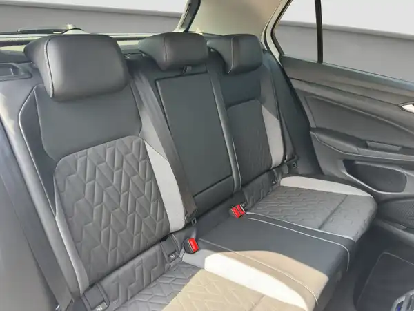 VW GOLF (15/16)