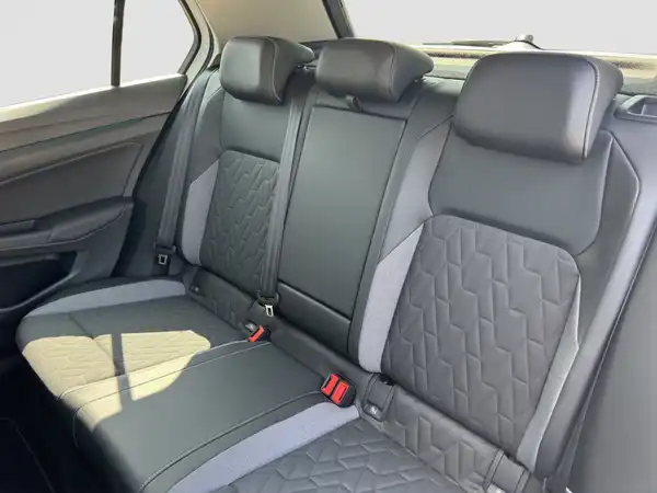 VW GOLF (9/16)