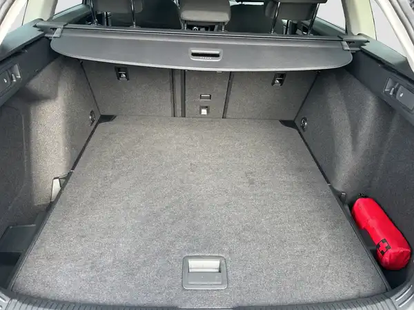 VW GOLF VARIANT (13/16)
