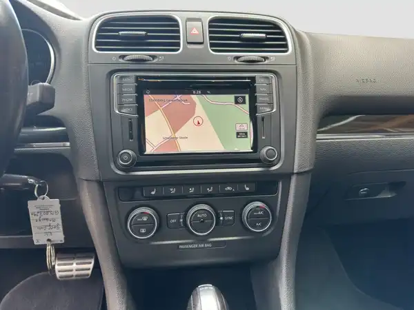 VW GOLF (12/16)