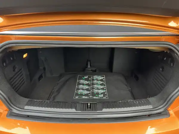 VW GOLF (13/16)