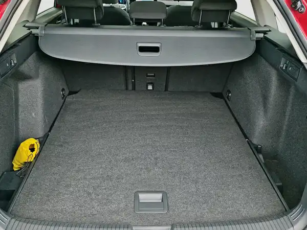 VW GOLF VARIANT (13/16)