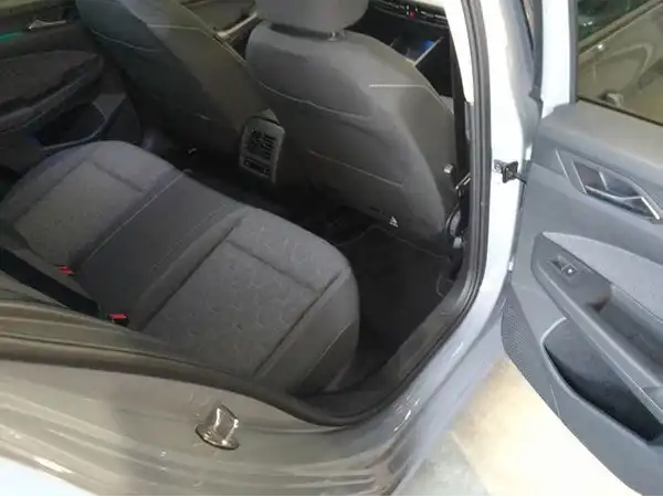 VW GOLF (9/9)