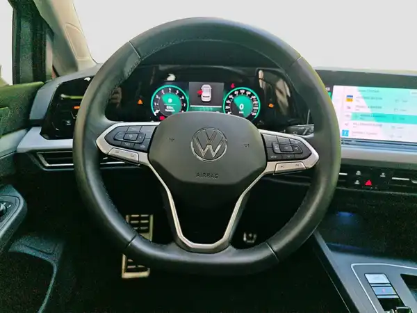 VW GOLF (10/16)