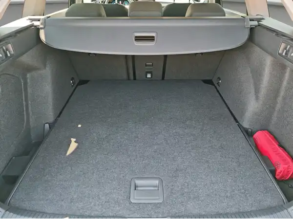 VW GOLF VARIANT (13/16)