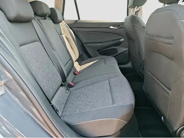 VW GOLF VARIANT (15/16)