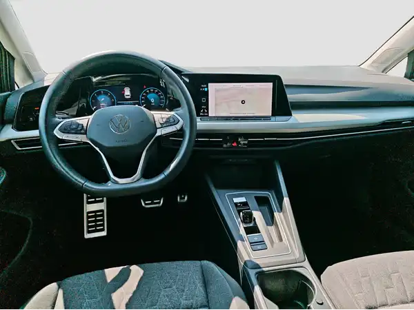 VW GOLF VARIANT (10/16)