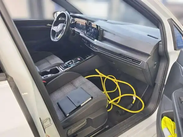 VW GOLF GTE (4/4)