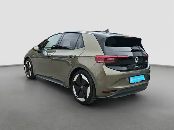 VW ID.3 (7/16)